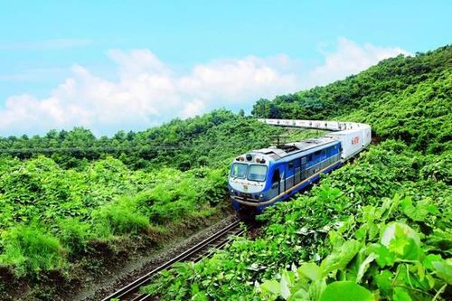 Điều chỉnh giá vé tàu hè 2026, triển khai AI săn vé rẻ đến 35%
