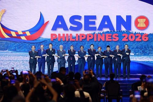 Thủ tướng Lê Minh Hưng bắt đầu các hoạt động tại Hội nghị Cấp cao ASEAN 48