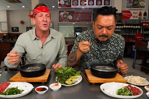 Tự tin gọi 'bánh canh' bằng tiếng Việt, khách Tây nhận về món hoàn toàn khác nhưng vẫn khen ngon