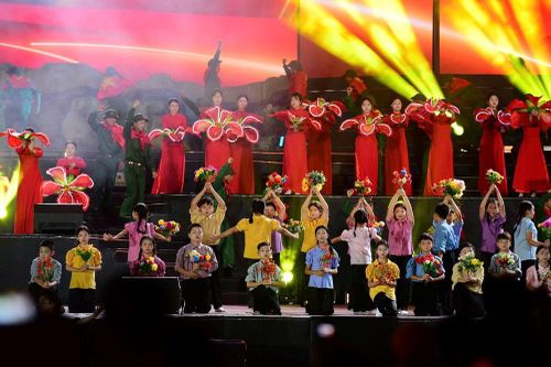 Khai mạc Lễ hội Hoa Phượng Đỏ 2026: Tôn vinh truyền thống, lan tỏa khát vọng Hải Phòng