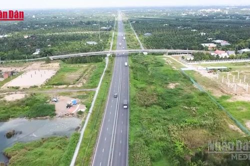 [Video] Chấp thuận đấu nối tạm vào cao tốc Trung Lương - Mỹ Thuận để thi công trạm dừng nghỉ