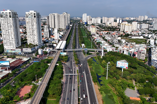 TP Hồ Chí Minh triển khai loạt giải pháp cấp bách, quyết tâm đạt tăng trưởng 2 con số