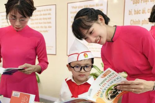 Ra mắt Không gian văn hóa Hồ Chí Minh tại các cơ sở tôn giáo
