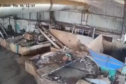 Bị cuốn vào máy xay mủ cao su, một công nhân ở Gia Lai tử vong