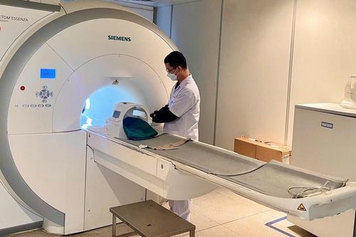 Trung tâm Pháp y Hà Nội và 20 cơ sở y tế công của Tp Hà Nội được trang bị máy chụp CT và MRI