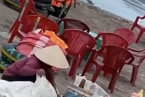 Danh tính người gom nước dừa thừa bán lại cho khách tại bãi biển Thịnh Long