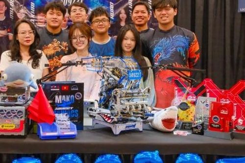 Học sinh Việt Nam tranh tài tại VEX Robotics World Championship 2026