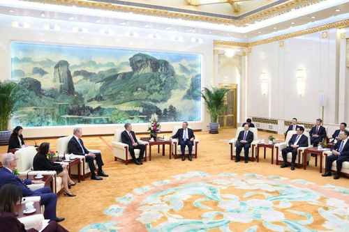 Thủ tướng Trung Quốc kêu gọi Mỹ tăng cường đối thoại, mở rộng hợp tác thực chất
