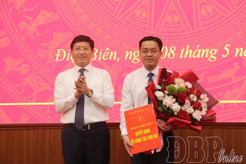 Công bố quyết định của Ban Thường vụ Tỉnh ủy về việc điều động, bổ nhiệm Chánh Văn phòng Tỉnh ủy