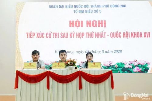 Đại biểu Quốc hội thành phố Đồng Nai tiếp xúc cử tri phường Bình Long
