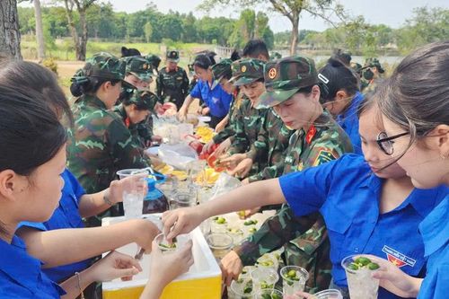 Kết nối yêu thương, tiếp sức chiến sĩ mới