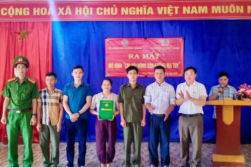 Phúc Khánh ra mắt mô hình điểm 'Chi hội Nông dân không ma túy'