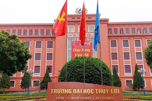 Tuyển sinh 2026: 17 điểm khối D07 nên chọn trường nào ở Hà Nội, TP.HCM?