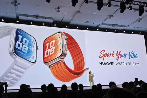 Huawei Watch Fit 5 Series ra mắt: Màn hình 3000 nits và tính năng hỗ trợ 17,000 sân golf