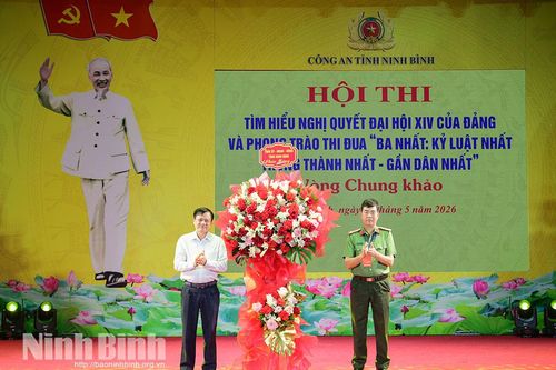 Sôi nổi vòng chung khảo Hội thi tìm hiểu Nghị quyết Đại hội XIV của Đảng và phong trào thi đua 'Ba Nhất' trong lực lượng Công an tỉnh