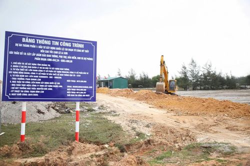 Nỗ lực gỡ vướng để kịp bàn giao mặt bằng sạch thi công Dự án Quốc lộ 15D