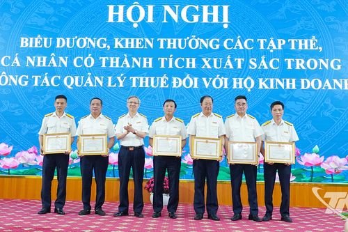 Thuế tỉnh Thái Nguyên dẫn đầu cả nước về tỷ lệ hộ kinh doanh thông báo tài khoản, ví điện tử