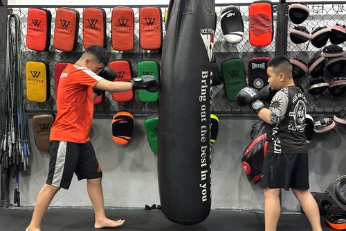 Học viên nhí luyện boxing