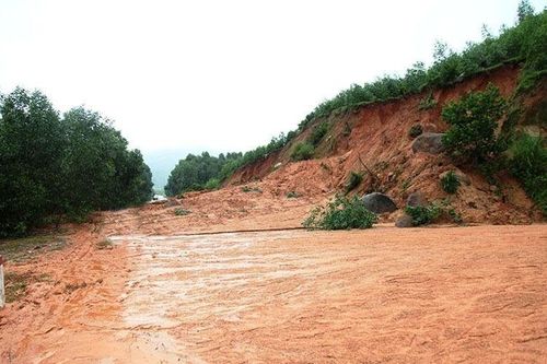 Cảnh báo mưa to gây lũ quét, sạt lở đất từ Thanh Hóa đến Hà Tĩnh