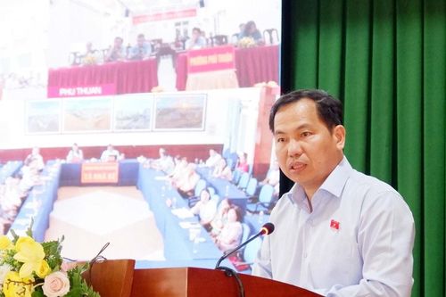Tổng Thư ký Quốc hội, Chủ nhiệm Văn phòng Quốc hội Lê Quang Mạnh tiếp xúc cử tri tại thành phố Hồ Chí Minh