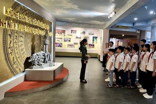 Lan tỏa giá trị lịch sử với học sinh