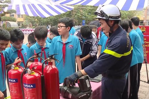Trang bị kỹ năng cho học sinh Thủ đô