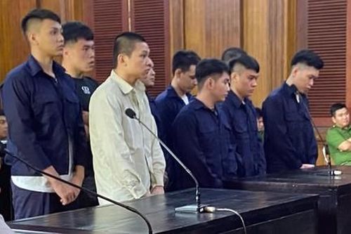 Chủ quán nhậu suýt mất mạng khi hai băng nhóm nổ súng hỗn chiến lúc rạng sáng