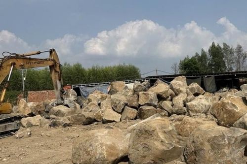 Đồng Nai: Phát hiện 2 cơ sở gia công khoáng sản có dấu hiệu khai thác trái phép