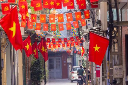 Chính phủ yêu cầu khẩn trương hoàn thành việc sắp xếp tổ dân phố, thôn, bản