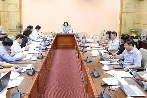 Tăng tính khả thi cho Luật Phòng bệnh bằng quy định báo cáo đồng bộ, đẩy mạnh chuyển đổi số trong giám sát dịch