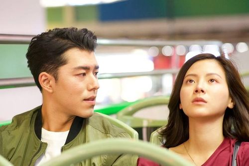 Sau khi chia tay Baifern, nam thần Thái Lan không còn nói chuyện với mẹ nữa