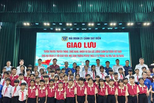 Đà Nẵng: Hải đoàn 21 tuyên truyền biển đảo cho học sinh