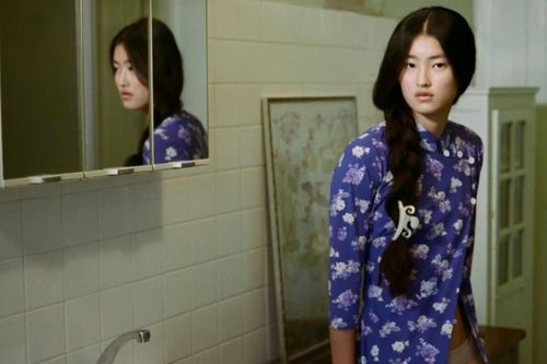 Hãng Mỹ gây phẫn nộ vì phối 'áo dài' với nội y