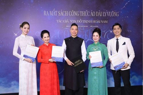 Lần đầu tiên công thức áo dài ly vuông được hệ thống hóa thành sách chuyên môn