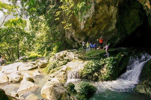 Đánh thức 'mỏ vàng' du lịch tiềm năng trong lòng núi đá Thái Nguyên