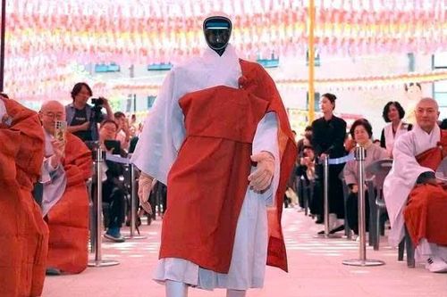 Robot đầu tiên quy y ở Hàn Quốc: nguyện hiến dâng thân mình cho Đức Phật
