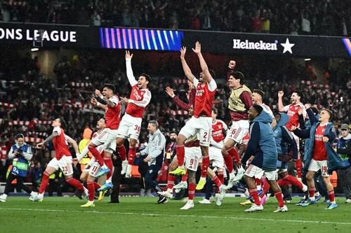 20 năm, Arsenal viết tiếp giấc mơ còn dang dở