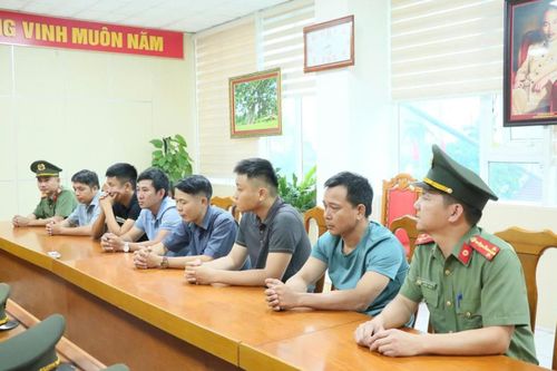 Khởi tố nhóm đối tượng làm giả hàng nghìn giấy kết quả thí nghiệm vật liệu xây dựng