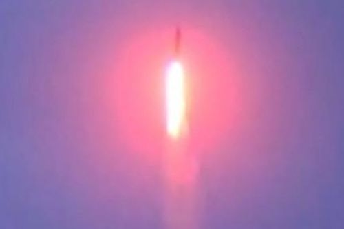 Tên lửa Sineva Mach 24, 11500km 'so găng' tên lửa Trident II D5 Mach 24, 11000km, rúng động đại dương