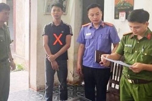 Khởi tố người đàn ông sản xuất mỹ phẩm tại trang trại chăn nuôi ở Ninh Bình