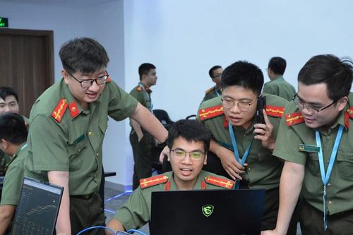 14 đội thi thử sức truy vết tội phạm mạng, nâng cao năng lực điều tra số