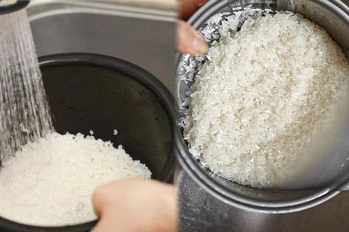 Vo gạo thế nào mới đúng? Nhiều người đang mắc sai lầm quen thuộc