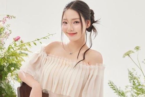 Nhan sắc tuổi 18 của mỹ nhân đóng liên tiếp 3 phim trăm tỷ