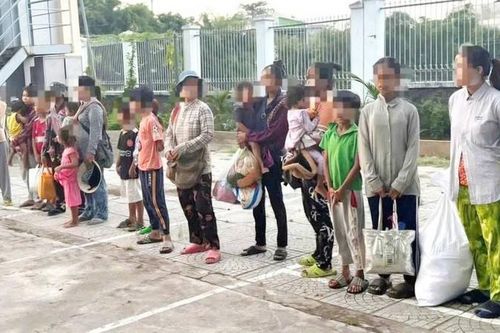 Phát hiện 22 người nhập cảnh trái phép để đi ăn xin