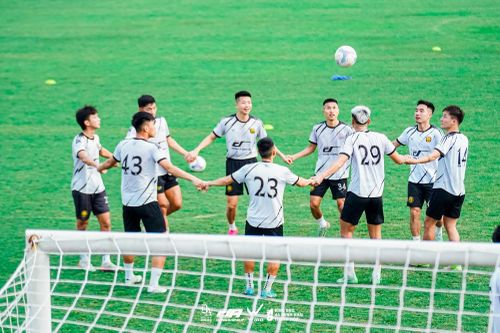 Đông Á Thanh Hóa quyết đấu Hà Nội: Thử thách lớn cho đội bóng xứ Thanh