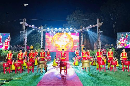 Sôi động đêm khai mạc Lễ hội Chí Linh Sơn năm 2026