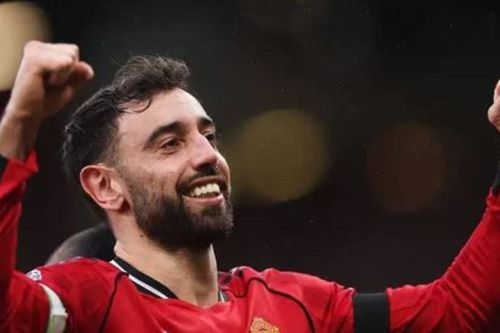 Bruno Fernandes giành giải Cầu thủ hay nhất FWA: Vinh quang trong mùa giải Ngoại hạng Anh thoái trào