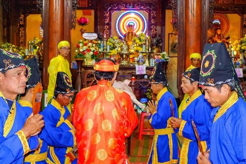 Lễ vía Thiên Hậu thánh mẫu tại di tích chùa Bà