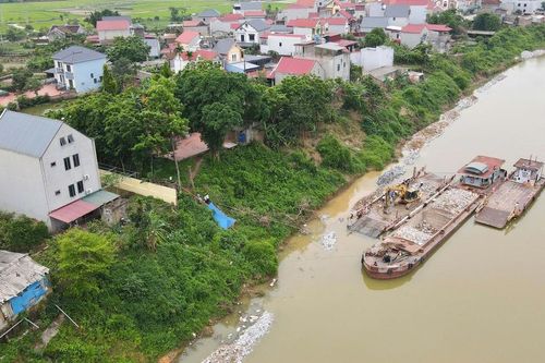 Đoạn đê xung yếu uy hiếp nhà dân ở Bắc Ninh: Chạy đua thi công sửa chữa xong trước mùa mưa