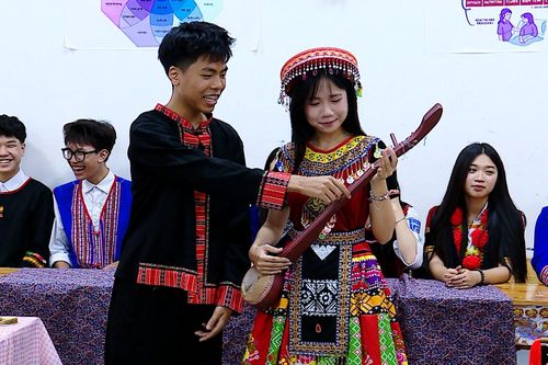 Làm mới môn Lịch sử ngay trên ghế nhà trường